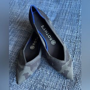 Rothy’s Grey Camo flat ‘The Point’